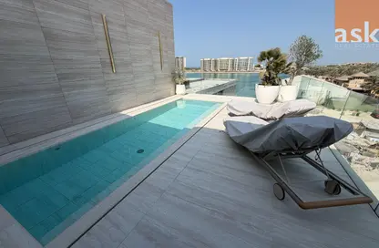 Apartment - 4 Bedrooms - 5 Bathrooms for sale in Reef Island - Capital Governorate