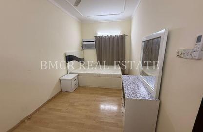 عمارة بالكامل - استوديو - 6 حمامات للبيع في القضيبية - المنامة - محافظة العاصمة