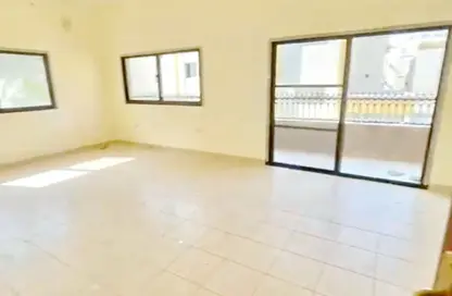Apartment - 4 Bedrooms - 3 Bathrooms for rent in Muharraq - Muharraq Governorate