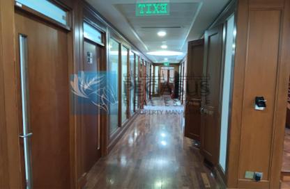 Office Space - Studio - 6 Bathrooms for rent in Seef - Capital Governorate