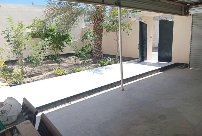 52855747 - Property Image 2