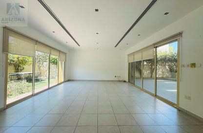 Compound - 4 Bedrooms - 4 Bathrooms for rent in Saar - Northern Governorate Compound - 4 Bedrooms - 4 Bathrooms for rent in Saar - Northern Governorate