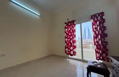 Apartment - 2 Bedrooms - 1 Bathroom for rent in Ras Rumman - Manama - Capital Governorate