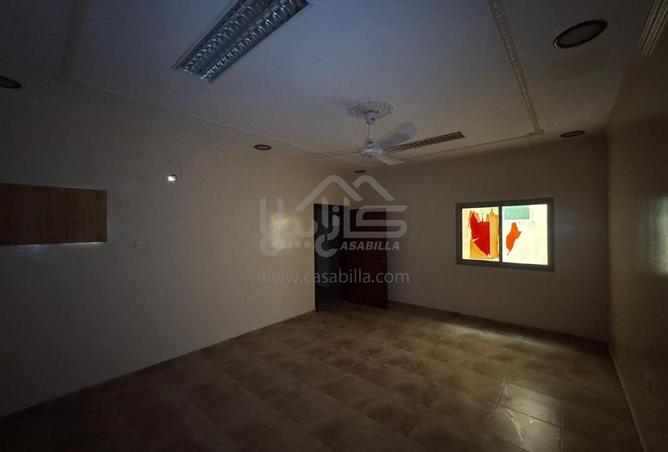 983928 - Property Image 3