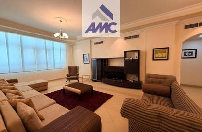 Apartment - 3 Bedrooms - 3 Bathrooms for rent in Al Juffair - Capital Governorate