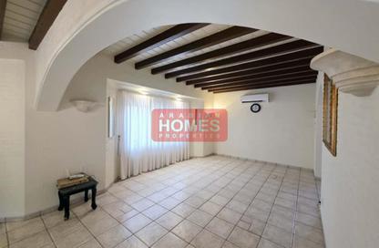 Villa - 4 - 5 for rent in Al Juffair - Capital Governorate