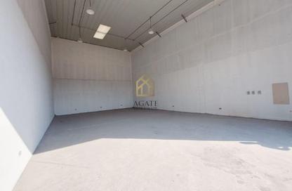 Warehouse - Studio - 1 Bathroom for rent in Hidd - Muharraq Governorate