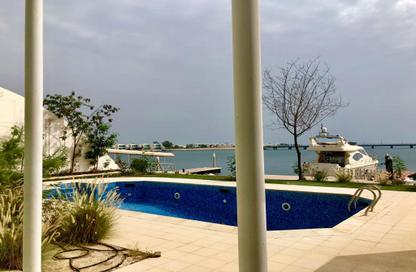 Villa - 2 Bedrooms - 4 Bathrooms for sale in Durrat Al Bahrain - Southern Governorate