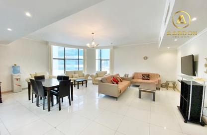 Apartment - 3 Bedrooms - 5 Bathrooms for rent in Seef - Capital Governorate