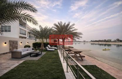 Villa - 5 - 7+ for sale in Amwaj Avenue - Amwaj Islands - Muharraq Governorate
