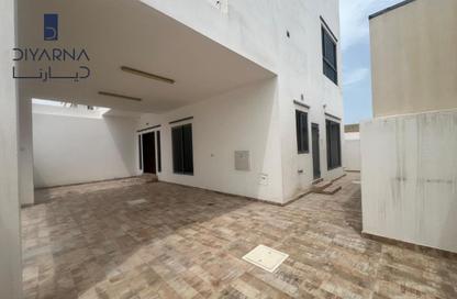 Villa - 4 Bedrooms - 5 Bathrooms for sale in Arad - Muharraq Governorate