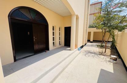 Villa - 4 Bedrooms - 4 Bathrooms for rent in Zinj - Manama - Capital Governorate