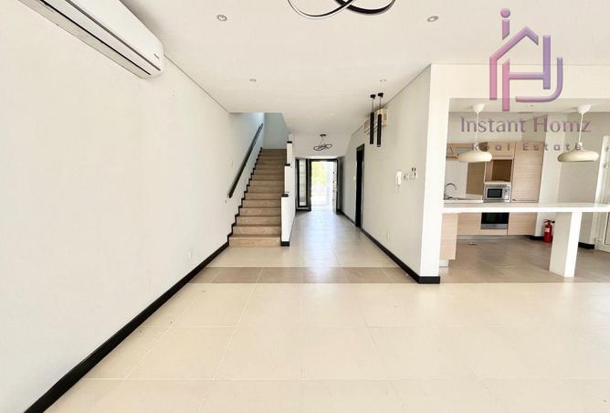 52301321 - Property Image 2