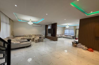 Villa - 5 Bedrooms - 6 Bathrooms for rent in Diyar Al Muharraq - Muharraq Governorate