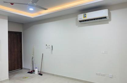 Apartment - 1 - 1 for rent in Galali - Muharraq Governorate Apartment - 1 - 1 for rent in Galali - Muharraq Governorate