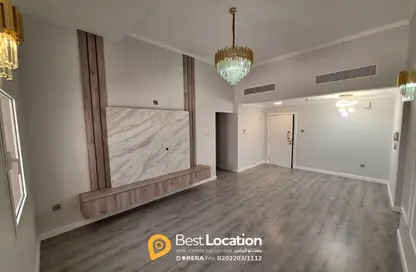 Apartment - 2 Bedrooms - 2 Bathrooms for sale in Sanabis - Manama - Capital Governorate Apartment - 2 Bedrooms - 2 Bathrooms for sale in Sanabis - Manama - Capital Governorate