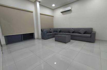 Apartment - 2 Bedrooms - 3 Bathrooms for rent in Hidd - Muharraq Governorate Apartment - 2 Bedrooms - 3 Bathrooms for rent in Hidd - Muharraq Governorate