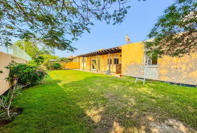 983476 - Property Image 2