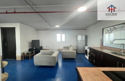 Apartment - Studio - 1 for rent in Sanabis - Manama - Capital Governorate