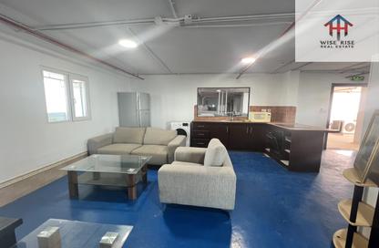 Apartment - Studio - 1 for rent in Sanabis - Manama - Capital Governorate