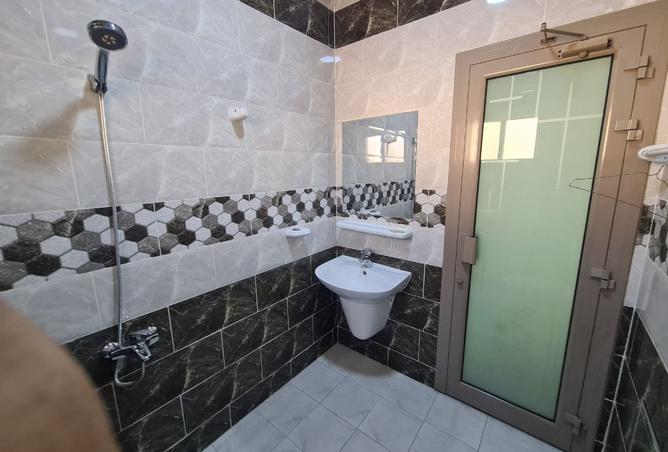 982976 - Property Image 2