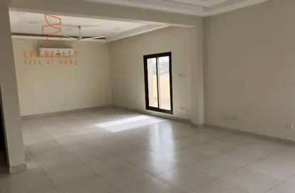 Villa - 4 Bedrooms - 4 Bathrooms for rent in Sanad - Central Governorate