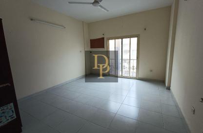 Apartment - 3 Bedrooms - 2 Bathrooms for rent in Exhibition Road - Hoora - Capital Governorate