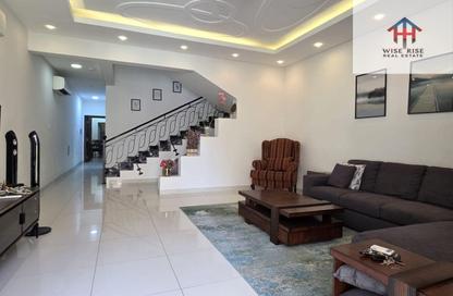 Villa - 4 Bedrooms - 6 Bathrooms for rent in Busaiteen - Muharraq Governorate