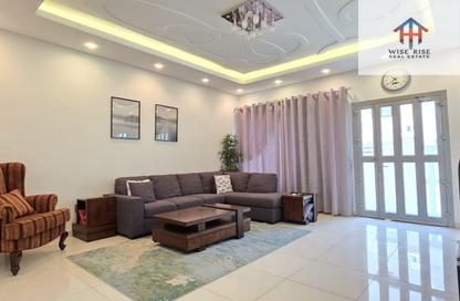 Villa - 4 Bedrooms - 6 Bathrooms for rent in Busaiteen - Muharraq Governorate