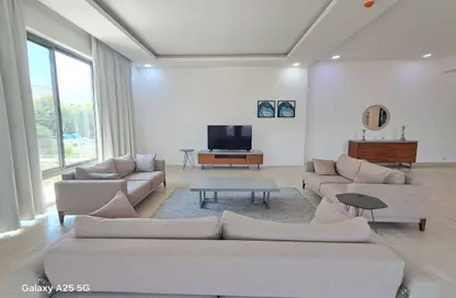 مجمع سكني - 4 غرف نوم - 5 حمامات للايجار في سار - المحافظة الشمالية