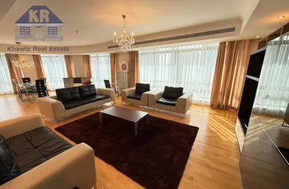 Apartment - 3 Bedrooms - 5 Bathrooms for rent in Seef - Capital Governorate