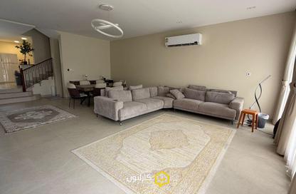 Villa - 3 Bedrooms - 4 Bathrooms for rent in Al Marsa Floating City - Amwaj Islands - Muharraq Governorate