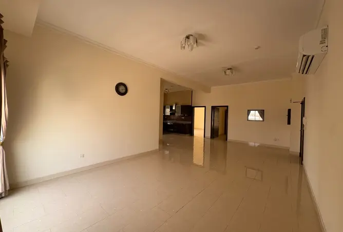 56037777 - Property Image 2