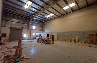 Warehouse - Studio - 2 Bathrooms for rent in Hidd - Muharraq Governorate