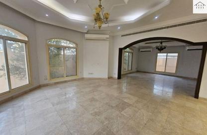 Villa - 5 Bedrooms - 7+ Bathrooms for rent in Tubli - Central Governorate