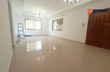 Villa - 3 Bedrooms - 3 Bathrooms for rent in Al Juffair - Capital Governorate