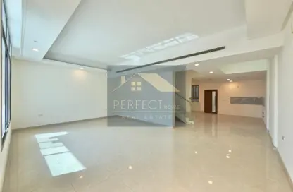 Villa - 4 Bedrooms - 6 Bathrooms for sale in Saar - Northern Governorate