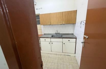 Apartment - 2 Bedrooms - 1 Bathroom for rent in Manama Souq - Manama - Capital Governorate