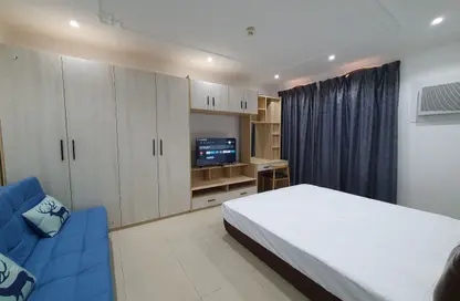 Apartment - 1 Bathroom for rent in Exhibition Road - Hoora - Capital Governorate