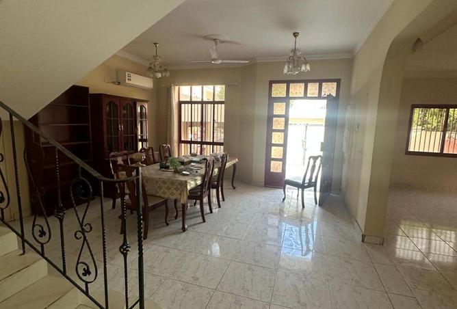 54626454 - Property Image 3