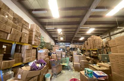 Warehouse - Studio - 2 Bathrooms for rent in Tubli - Central Governorate