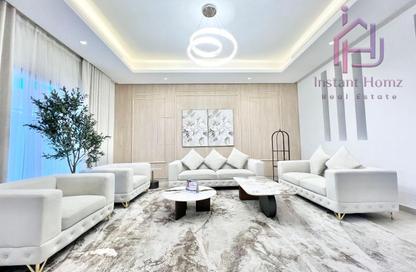 Villa - 4 Bedrooms - 6 Bathrooms for rent in Janabiya - Northern Governorate