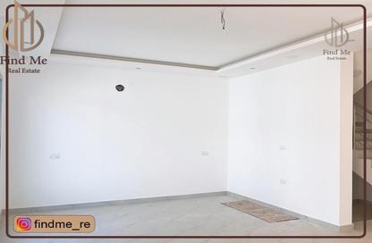 Villa - 5 Bedrooms - 6 Bathrooms for sale in Malkiyah - Northern Governorate