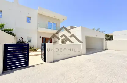 Villa - 3 Bedrooms - 5 Bathrooms for rent in Hamala - Northern Governorate