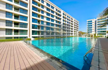 شقة - 2 غرف نوم - 3 حمامات للايجار في مراسي البحرين - ديار المحرق - المحرق