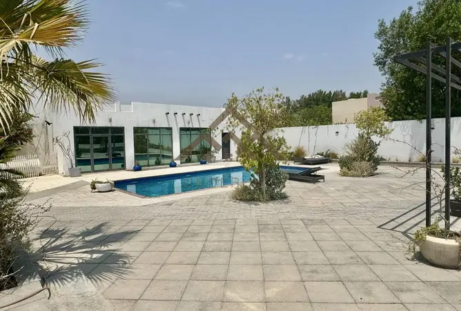 57122833 - Property Image 2