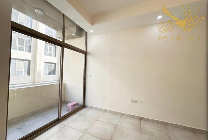 994471 - Property Image 3