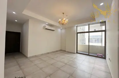 Apartment - 2 Bedrooms - 2 Bathrooms for rent in Hidd - Muharraq Governorate