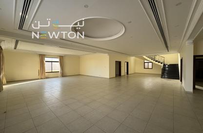 Villa - 5 Bedrooms - 5 Bathrooms for rent in Saar - Northern Governorate