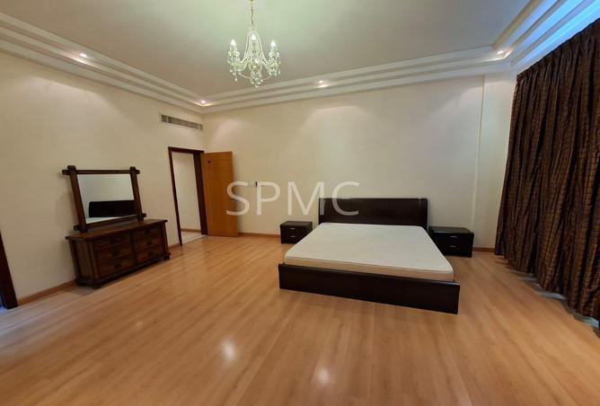 1002099 - Property Image 2